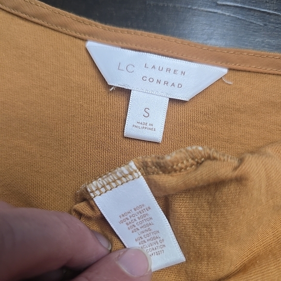 Lauren Conrad Womens top sz small - Picture 5 of 5